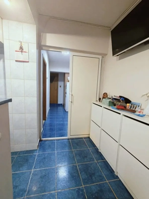 3 camere decomandat Metrou Aparatorii Patriei.