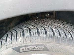 Vând Nissan Qashqai anul 2009 unic proprietar ușor negociabil in limita bunului simț prețul 4500Euro - imagine 2