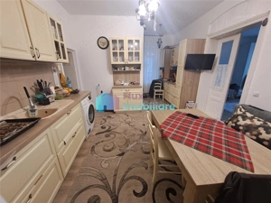 Casa zona centrala - imagine 11