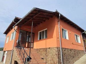 Casa Mihaesti la 12 km de Valcea