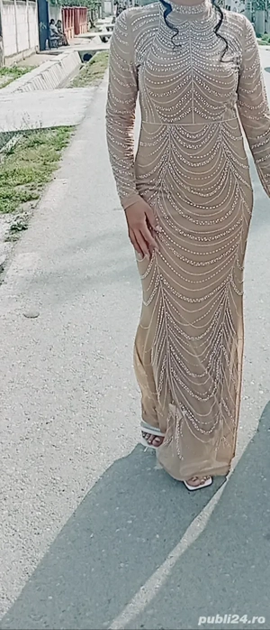 Vand Rochie elegantă 