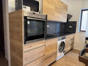 De închiriat apartament 3 camere