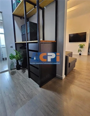 Apartament de  #206;nchiriat  #238;n Pia #539;a Roman #259; - Loca #539;ie Central #259; - imagine 2