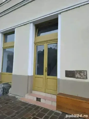 Dau in chirie spatiu comercial 