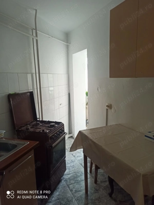 Închiriez apartament cu o camera, zona Port - imagine 4