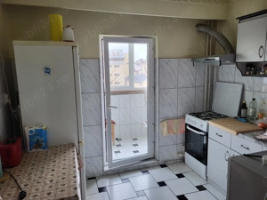 Proprietar inchiriez apartament 3 camere in Podgoria