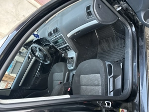Mașina Skoda Octavia - imagine 2