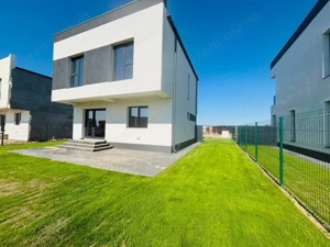 Vila P+1, 4 camere, 3 bai, teren 454 mp, mutare rapida- Vidra