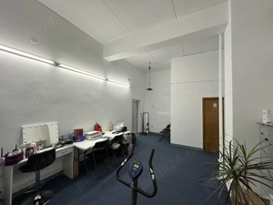 Ofer spre închiriere spațiu ultracentral în Bacău  - imagine 5