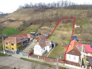 Casă  la țară in Transilvania - sat sasesc Păucea, jud. Sibiu - imagine 2