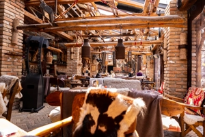 Excursie in cele mai bune conditii la Varset, restaurant Dinar, fortificatia Cula, muzeu, farmacie - imagine 4