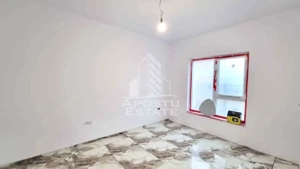 Duplex pe parter in vatra satului, Giarmata