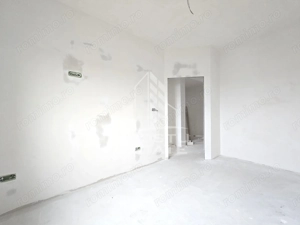 Jumatate de duplex, Parter + Etaj, 5 camere si 2 bai, Sag - imagine 9