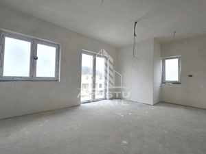 Jumatate de duplex, Parter + Etaj, 5 camere si 2 bai, Sag - imagine 6