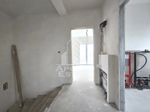 Jumatate de duplex, Parter + Etaj, 5 camere si 2 bai, Sag - imagine 19