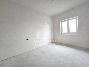 Jumatate de duplex, Parter + Etaj, 5 camere si 2 bai, Sag - imagine 5