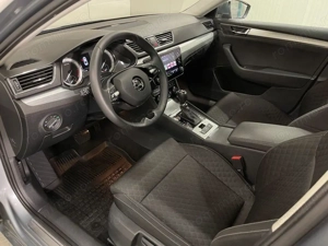 Skoda Superb - imagine 5