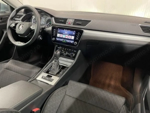 Skoda Superb - imagine 8