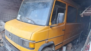 Autoutilitara Mercedes 