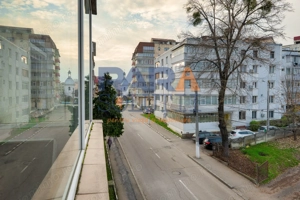 Apartament 3 camere, 82 mp + 5 m balcon, Str. veronica Micle