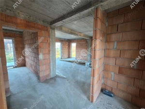 Casa cu 5 camere si gradina de 415 mp din Selimbar in Sibiu - imagine 3