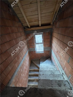 Casa cu 5 camere si gradina de 415 mp din Selimbar in Sibiu - imagine 13