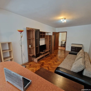 Proprietar închiriez ap.2cam Zona Stadion-Complex  decomandat cu centrală termică  - imagine 2