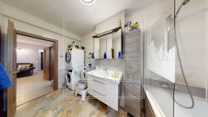 Ap.cu 3 camere, 2 bai si balcon, etaj intermediar, mobilat si utilat - imagine 16