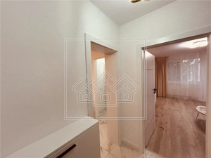 Ap cu 2 camere, mobilat modern, balcon inchis, Zona Rahovei - imagine 11