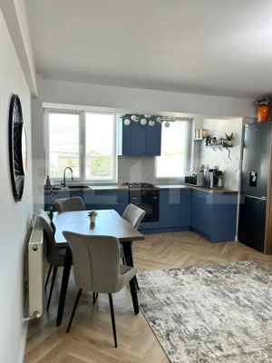 Apartament cu 3 camere, 74 mp, modern, zona Scheia - imagine 2