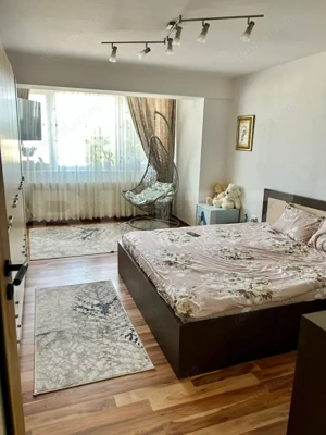 Apartament cu 3 camere, 74 mp, modern, zona Scheia - imagine 3