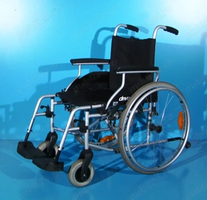 Scaun cu rotile Drive - latime sezut 45 cm