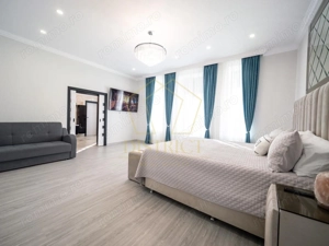 Vilă de LUX cu piscină, 278 mp utili și teren de 1.780 mp I Sag - imagine 12