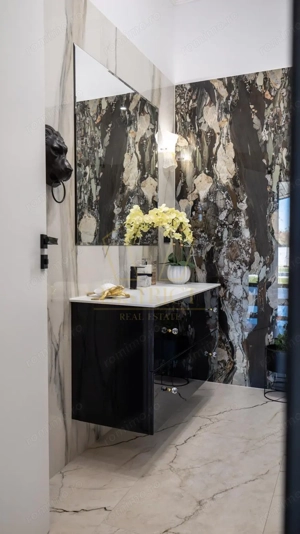 Vilă de LUX cu piscină, 278 mp utili și teren de 1.780 mp I Sag - imagine 19