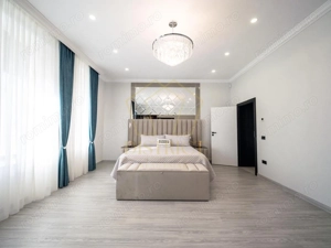 Vilă de LUX cu piscină, 278 mp utili și teren de 1.780 mp I Sag - imagine 11