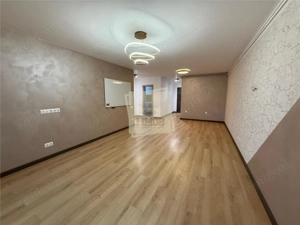 Spatiu birouri 3 camere curte 100 mp si 2 parcari Turnisor