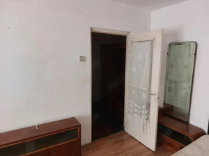 Închiriez garsonieră 