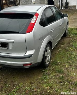 Ford Focus 1.6 benzina 2007 - imagine 4
