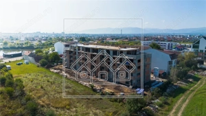 Apartament 2 camere la cheie + balcon, bloc nou, cu lift, etaj 1