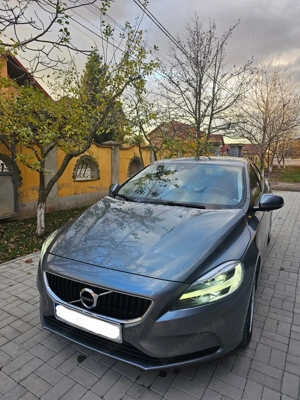 Volvo V40 2019 automat - imagine 2