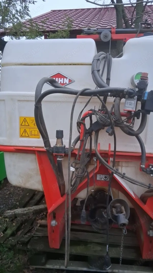 vand utilaj  de erbicidat Kuhn OPTIS 1000LTR - imagine 2