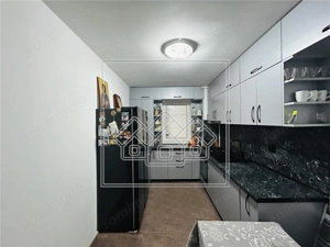 Ap cu 2 camere, decomandat, etaj 3 4, bloc cu lift, Turnisor