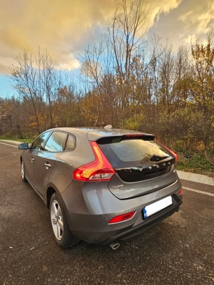 Volvo V40 2019 automat - imagine 6