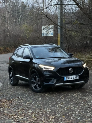 MG ZS 1.5 benzina aspirat manuala