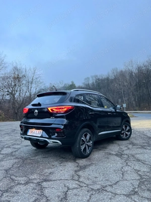 MG ZS 1.5 benzina aspirat manuala - imagine 5