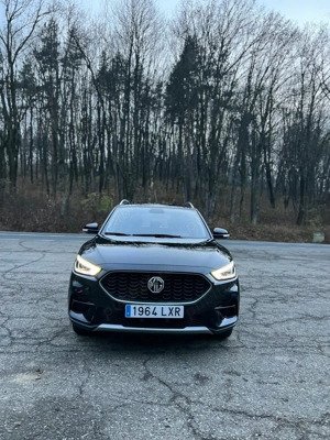 MG ZS 1.5 benzina aspirat manuala - imagine 2