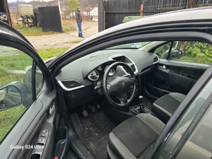 Vand Peugeot 207 1.4 HDI an 2008 in perfecta stare de functionare. - imagine 3