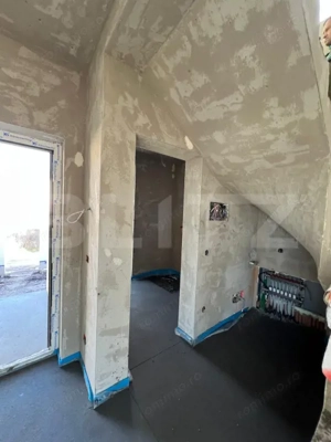 Oportunitate! Casă cu 4 camere, zonă centrală din Chinteni!  - imagine 9