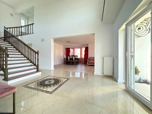 Vânzare casă 5 camere nouă elegantă și spațioasă în Hărman - imagine 8