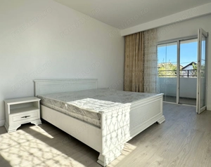 Vânzare casă 5 camere nouă elegantă și spațioasă în Hărman - imagine 19